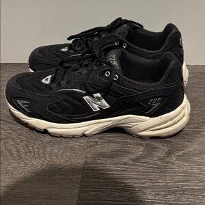 New Balance Black and White Sneakers